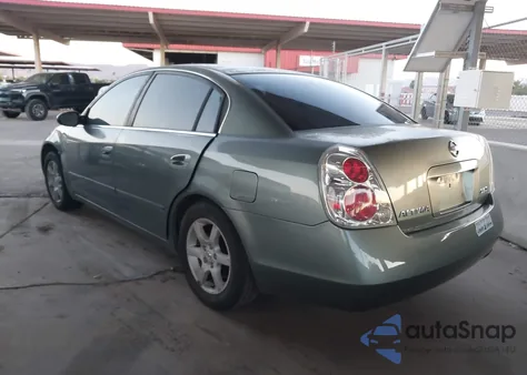 2005 Nissan Altima 2.5 S из США, поврежденный, VIN 1N4AL11E65C142909